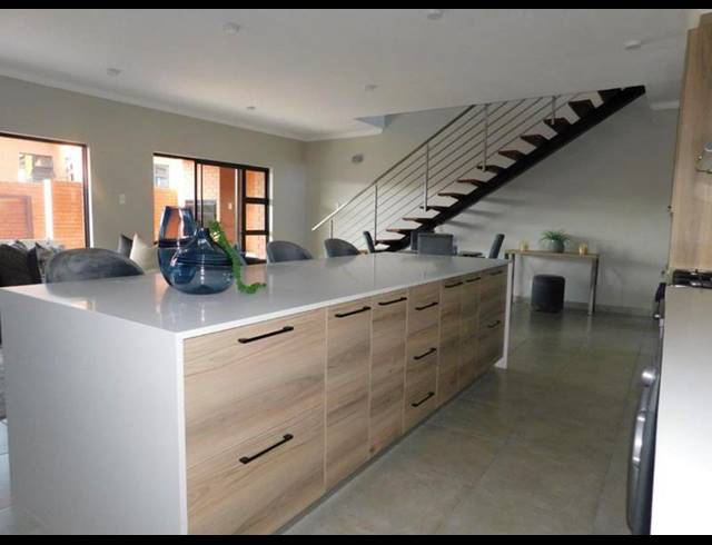 3 BEDROOM HOUSE FOR SALE IN SIX FOUNTAINS RESIDENTIAL ESTATE